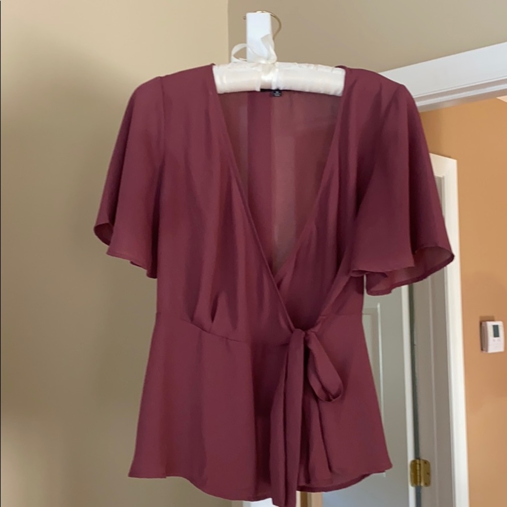 🌸Shinestar Burgundy Tie-up blouse